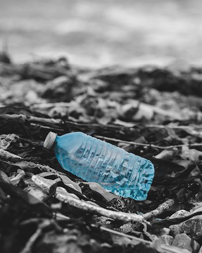 Einweg-Plastikflaschen Umweltbelastung