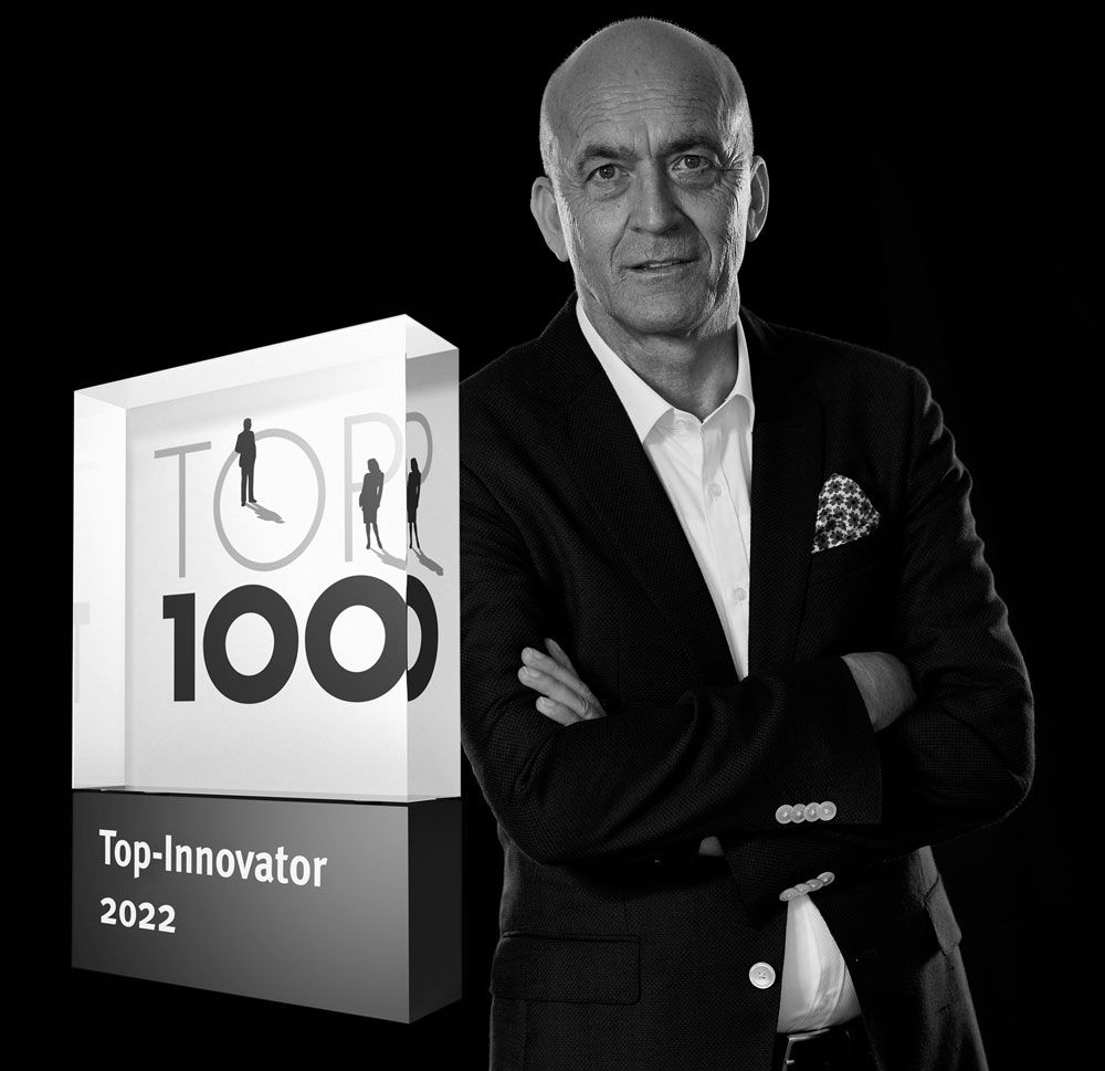 Günter Brandl und die Top 100 Trophäe