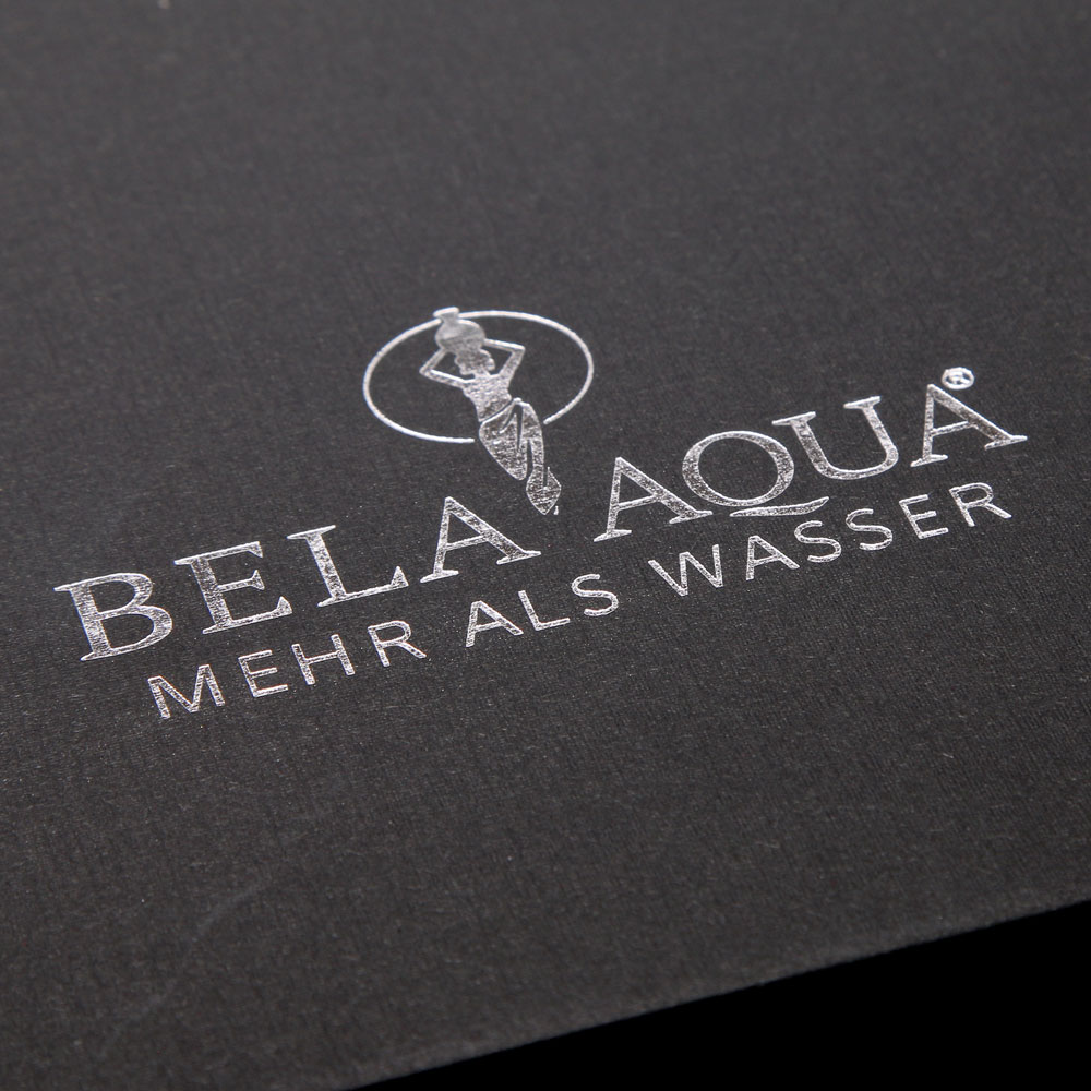 Bela Aqua Geschenkbox - Kristallgläser und Karaffen mit Gravur